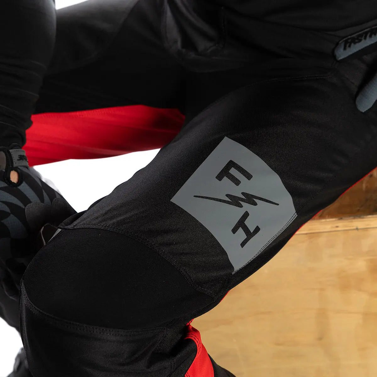 Carbon Echo Pant, Black/Racing Red