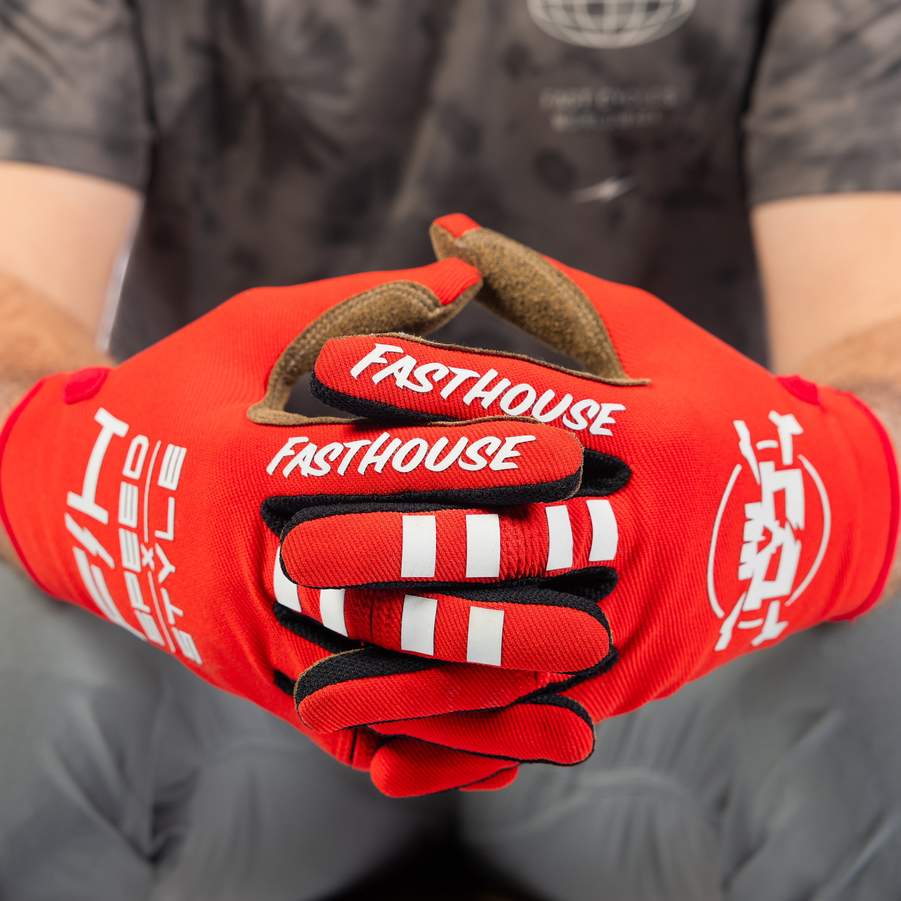 Impakt Utopia Glove - Red