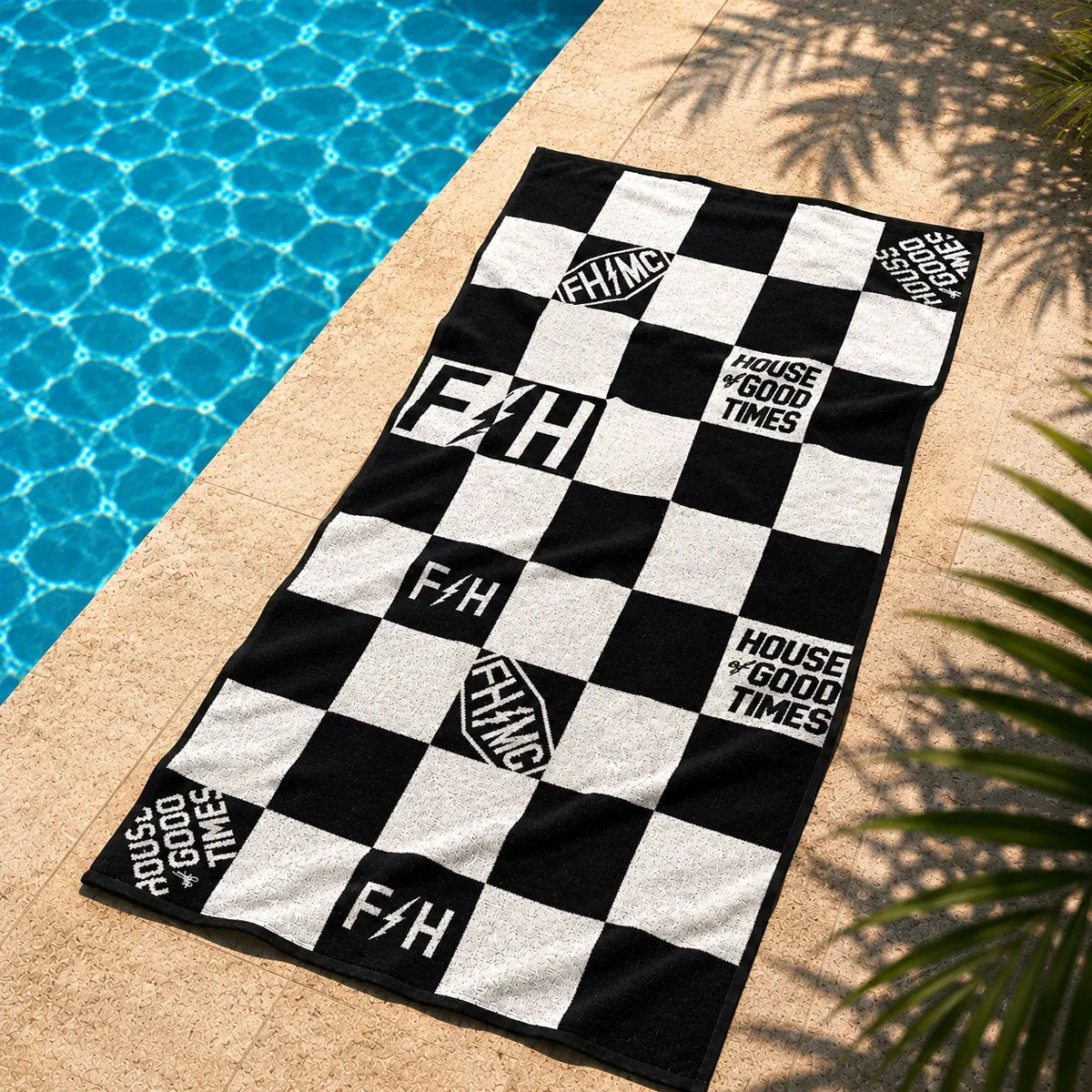 Poolside Towel, Black/Off White