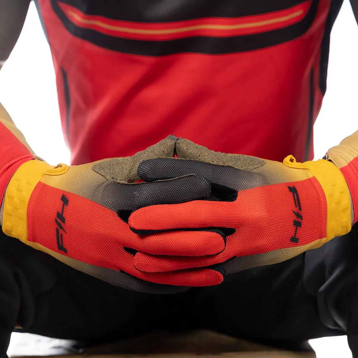 Vapor React Glove, Racing Red/Black