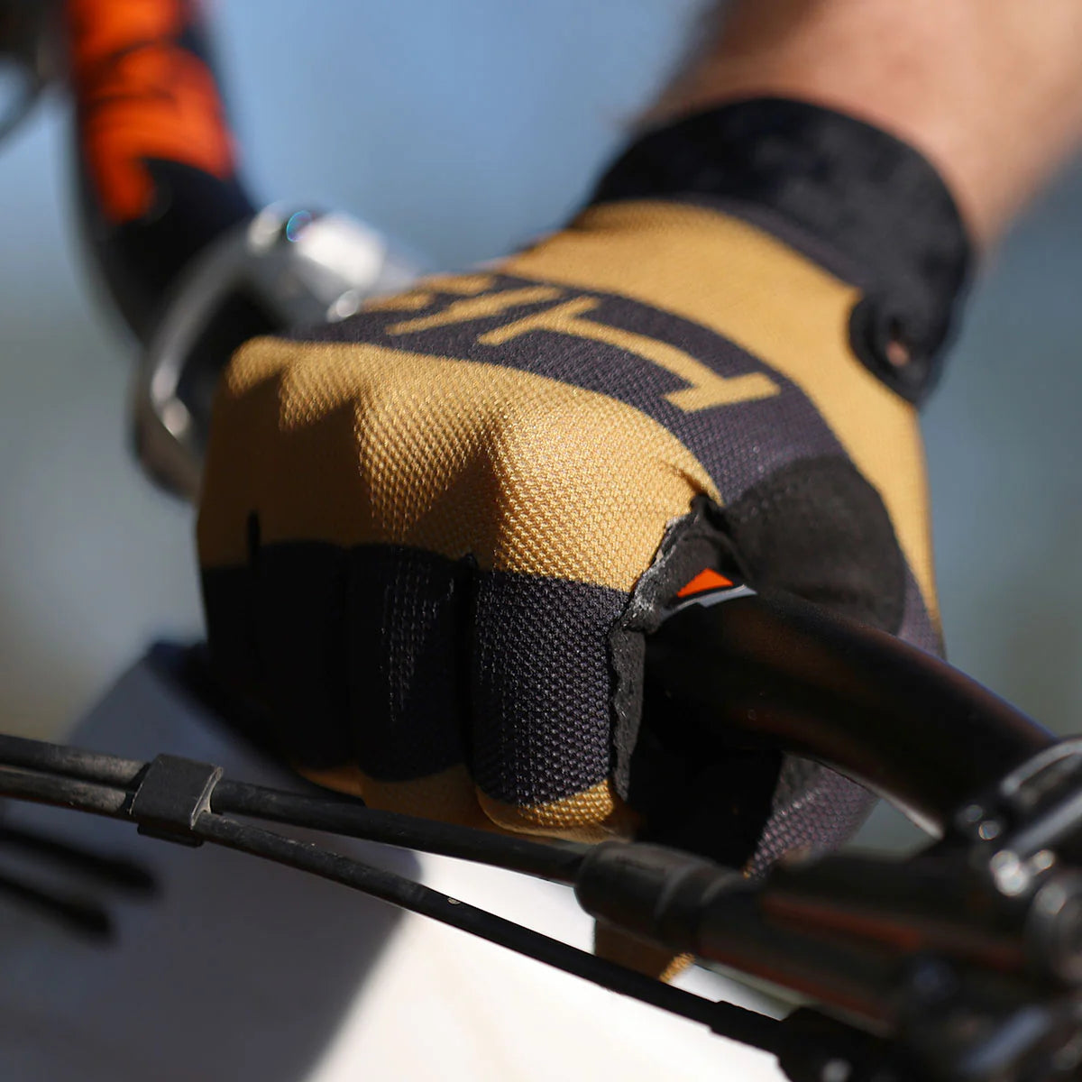 Vapor Ray Glove - Vintage Gold