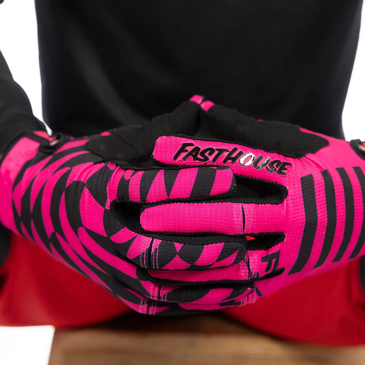 Elrod Hatter Glove, Electric Fuchsia